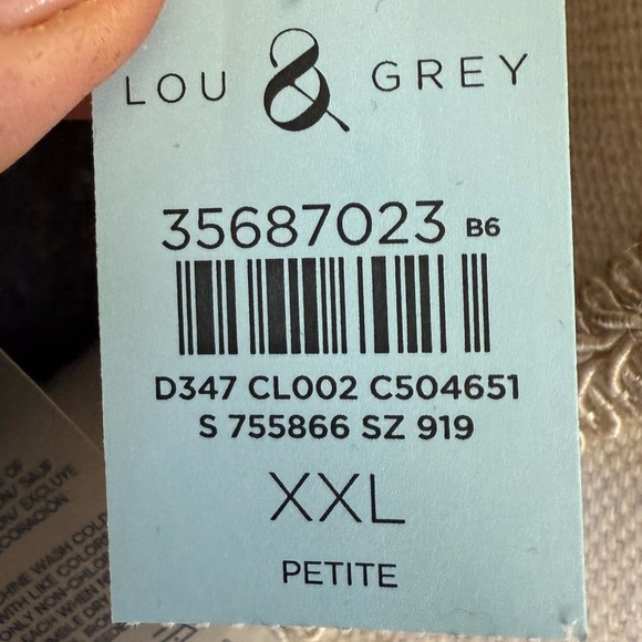 Lou and Grey ladies XXL petite crewneck sweatshirt NWT SUPER SOFT grayish black - Picture 3 of 14